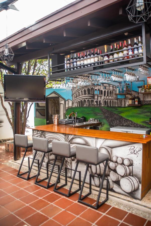 Ivy Hostel Medellín Dış mekan fotoğraf